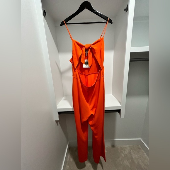 REVOLVE Lita by Ciara Tie Front Jumpsuit in Cherry Tomato Size XL New with tags - Picture 4 of 17